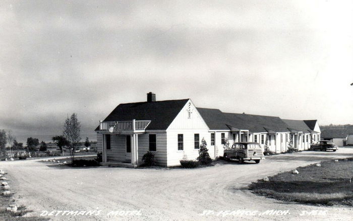 Dettmans Motel - Early Cabins